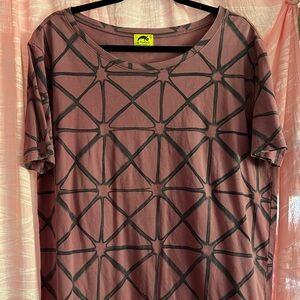 Kealopiko scoop neck tee shirt